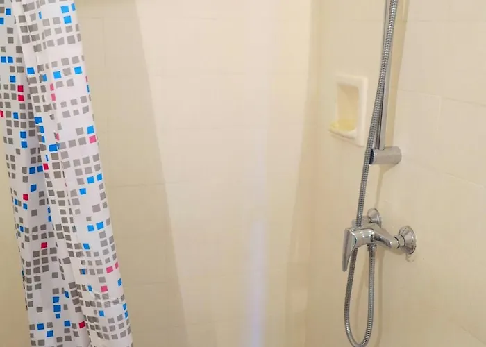 Sunny 1 Bedroom Rue Commandant Andre Lejlighed