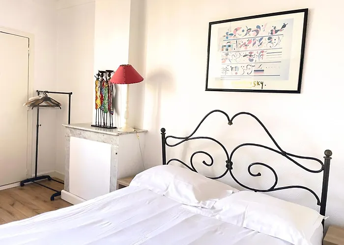 Sunny 1 Bedroom Rue Commandant Andre