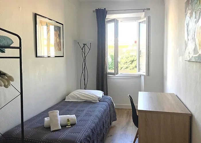 Sunny 1 Bedroom Rue Commandant Andre Apartment *